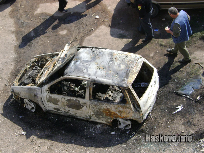 Изгорялата кола