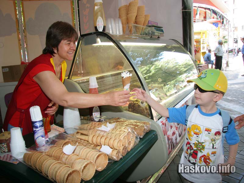 Топъл сладолед