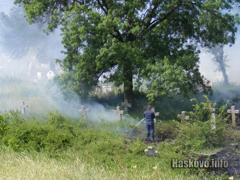 Пожар в гробищата на Кенана