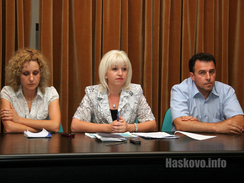 Катя Максимова, Петя Ставрева, Георги Шишков