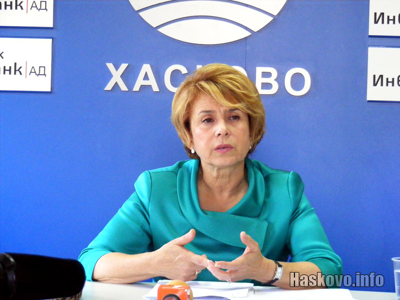 Емилия Масларова