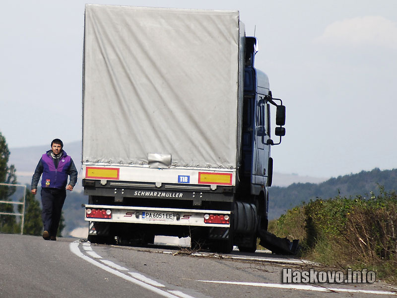 Шофьорът на ТИР-а Шофьорът на ТИР-а