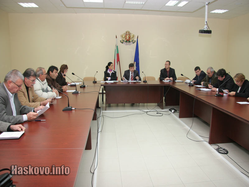 Заседанието на тристранния съвет