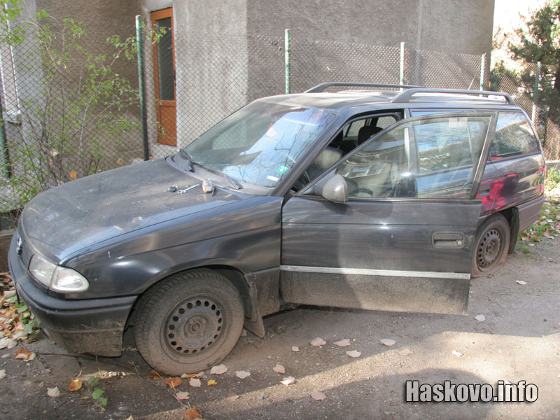 Обрана кола, архив