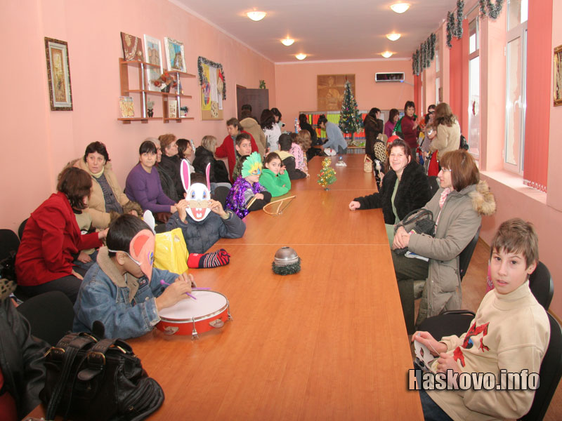 Дядо Коледа в ресурсния център