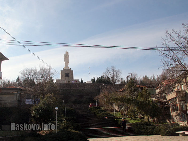 Богородица с Пижо и Пенда
