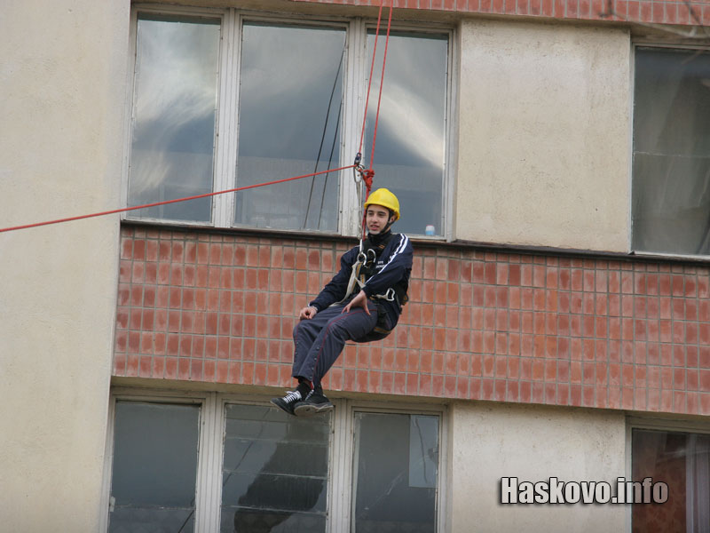 Първият спасен