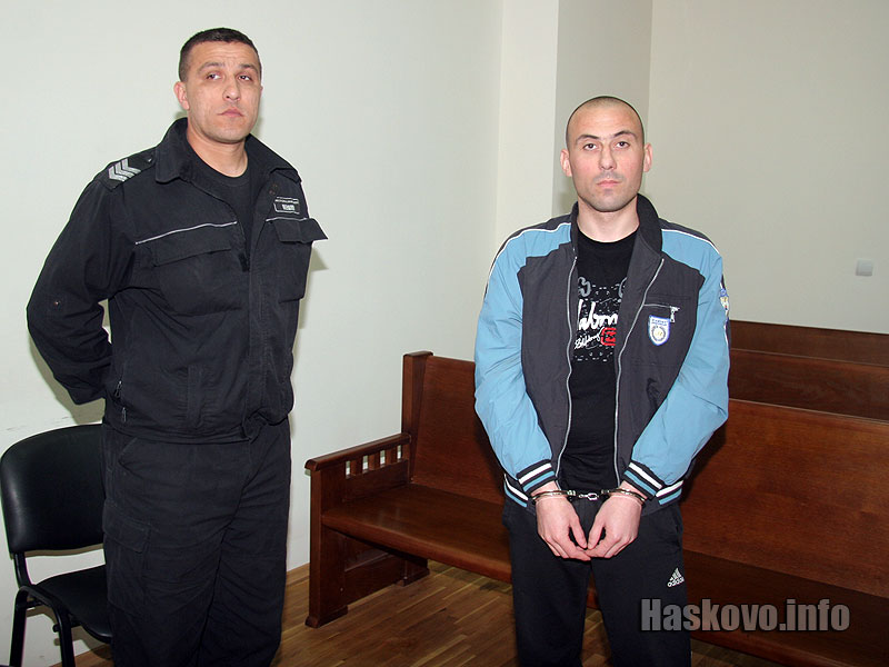 Назъм Назми Азис