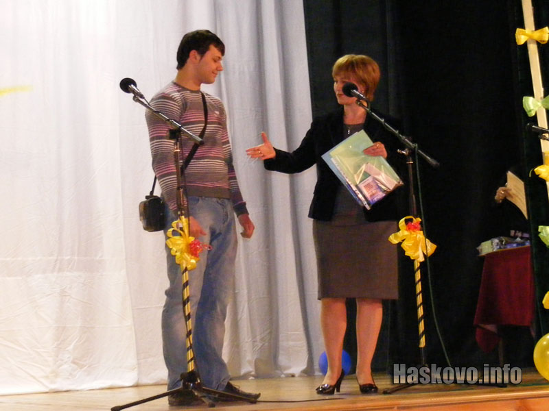 Тодорка Милева награди ученици