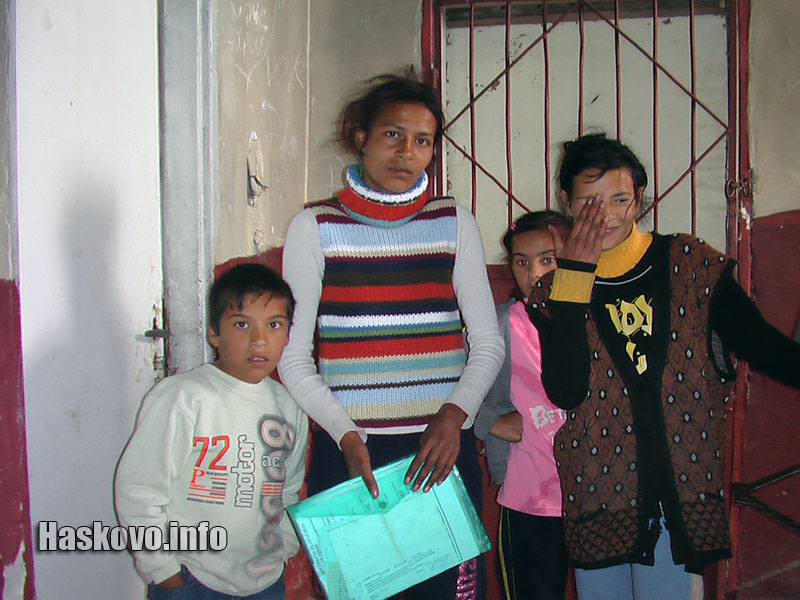 Невена пред заключения си апартамент