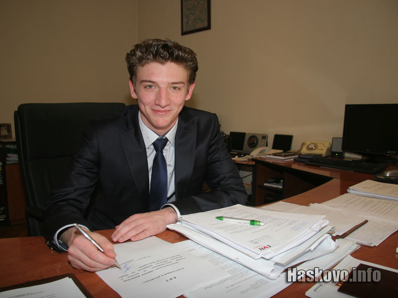 Никола Сталев