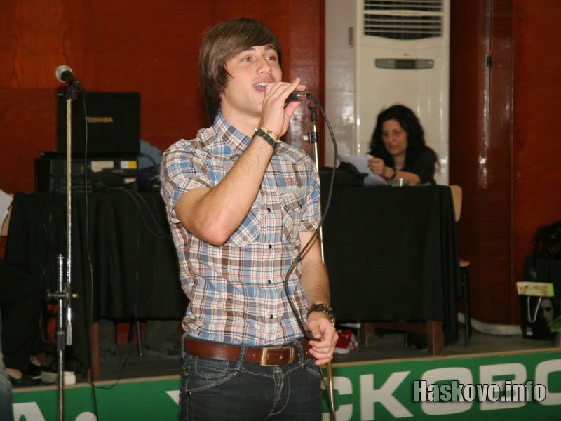 Иван поздрави футболистите