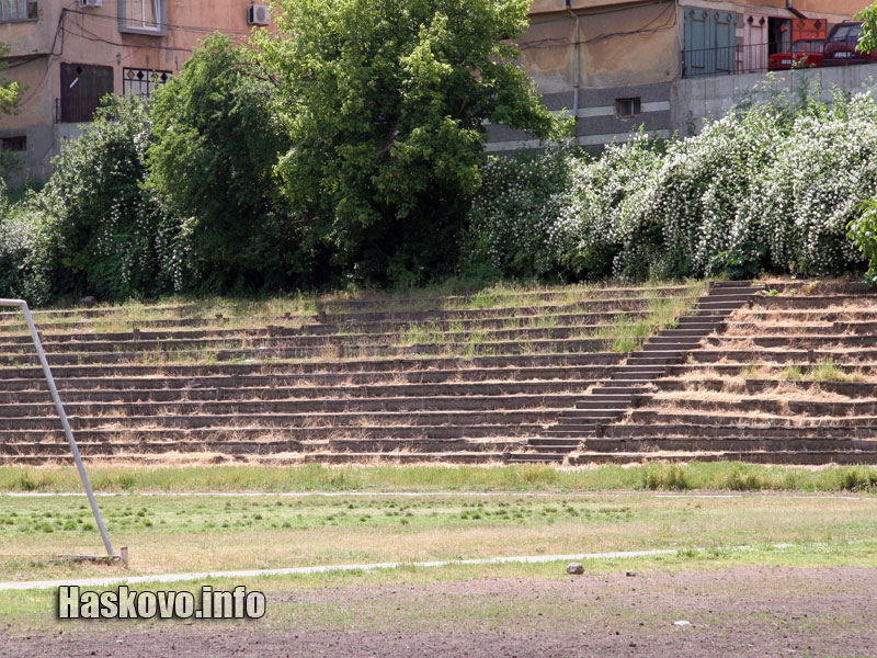 Стадион Младост Стадион Младост