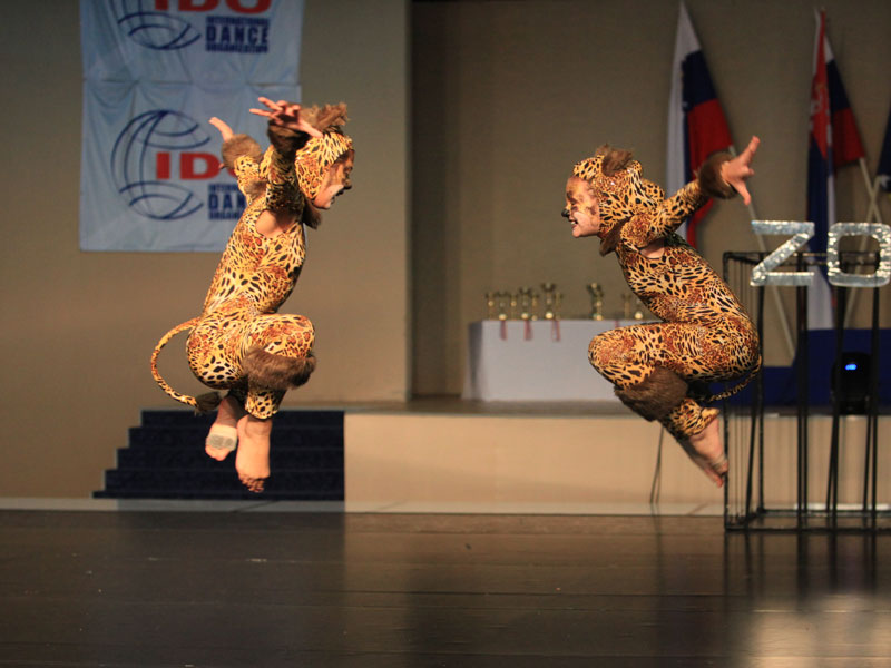 Дуетът Бягство от зоопарка стана десети