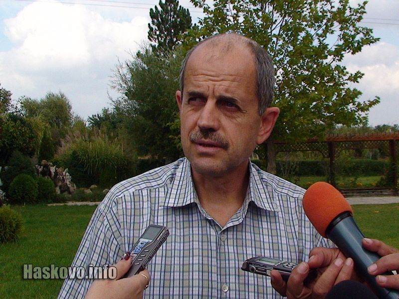 Заместник - министър Костов