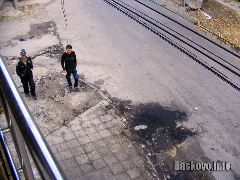 Мястото, където е горяла колата