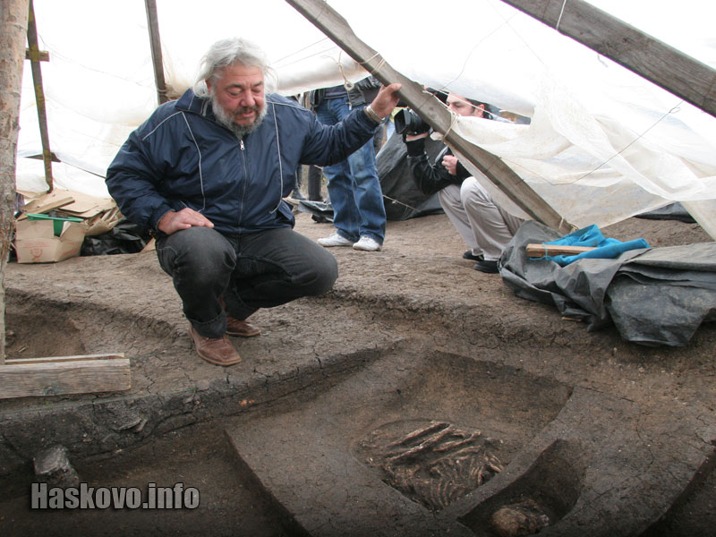 Неолитният комплекс в землището на село Крум