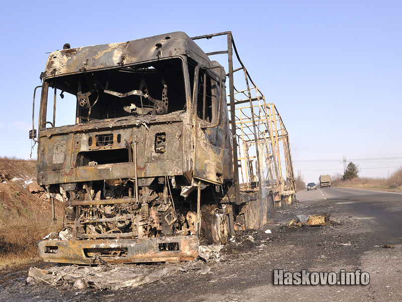 Изгорелият камион