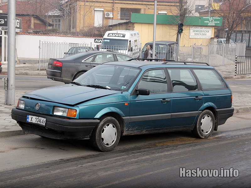 Единият автомобил