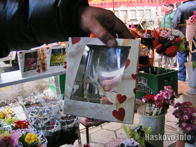 Орхидея с капсула