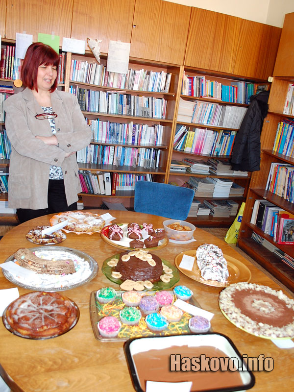 Учителката по френски Маргарита Въчева одобри кулинарните умения на възпитаниците си