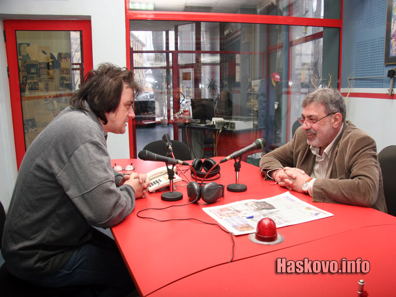 Водещият на Дарик Красимир Бояджиев и Георги Иванов