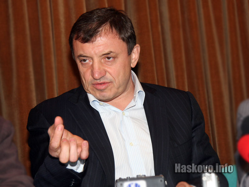 Алексей Петров