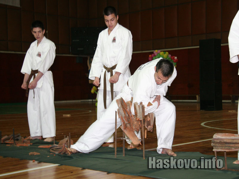 Торнадо Торнадо