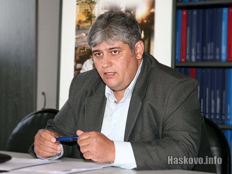 Стефан Манахилов, архив