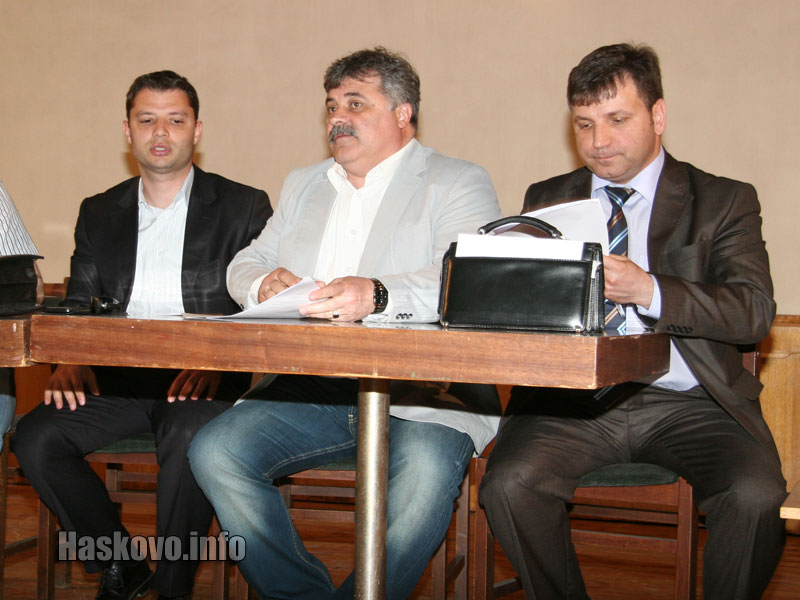 Делян Добрев, областният координатор Иван Петров и Румен Данев