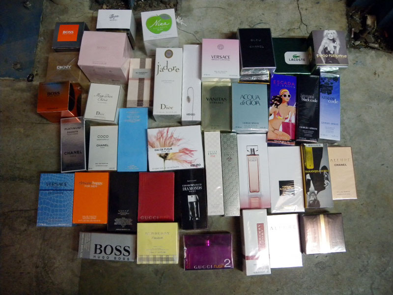 Парфюми, архив