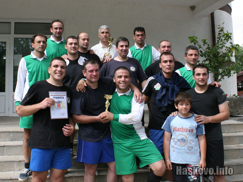 Отборите по футбол