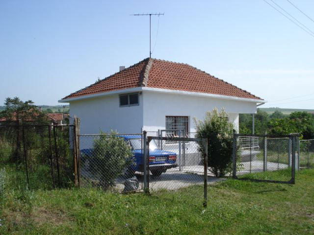 Къща в Синапово, която се продава