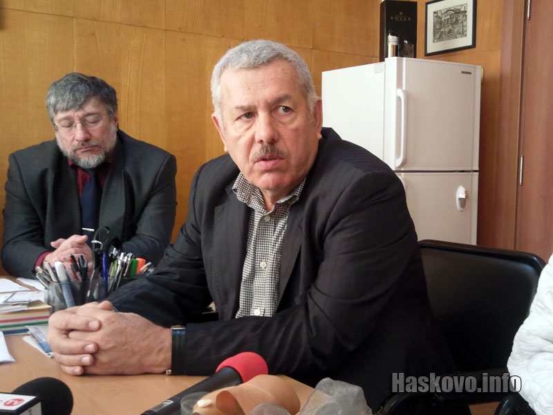 доц.д-р Атанас Щерев