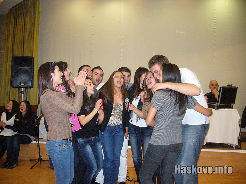 Хор Лира Хор Лира