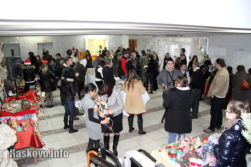 Коледният базар