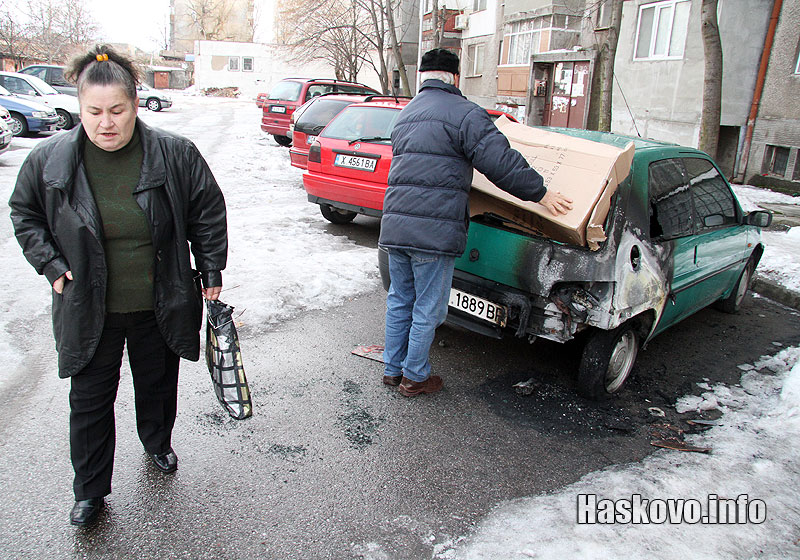 Изгоря колата на семейство от Орфей