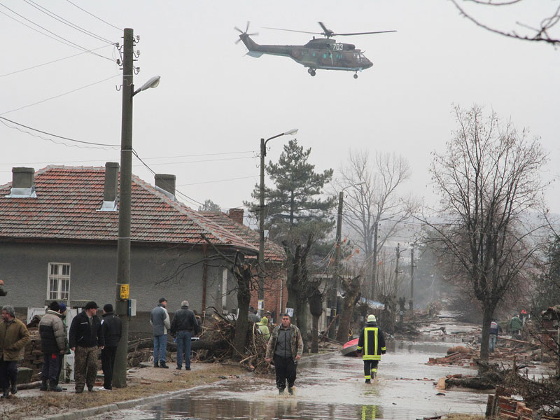 Спасителите в Бисер, архив