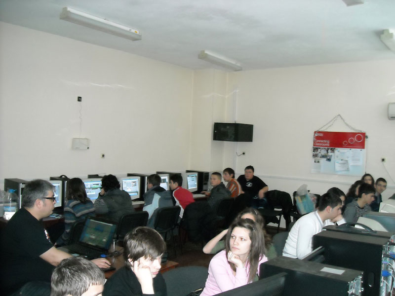 Обучението, архив