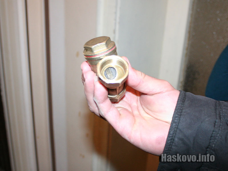 Камъчета във водата Камъчета във водата