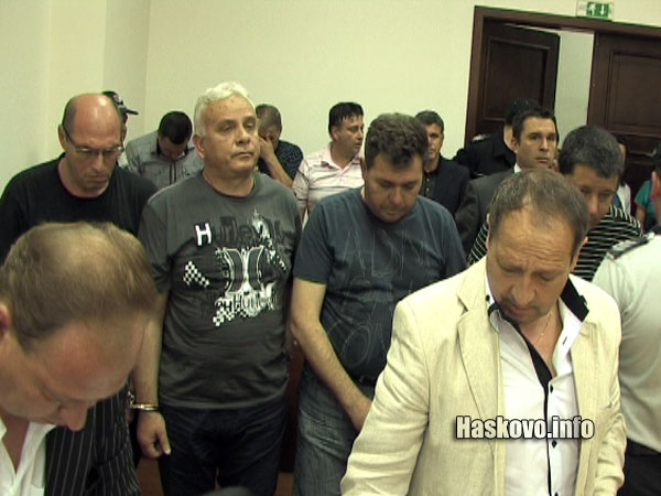 Митничарите в хасковския съд, архив