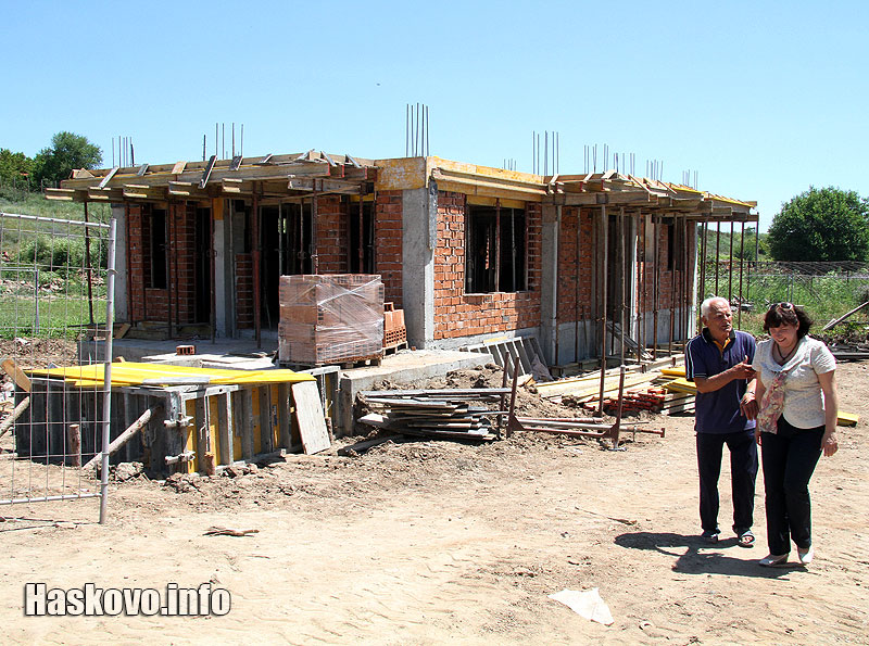 Строителството в Бисер продължава Строителството в Бисер продължава