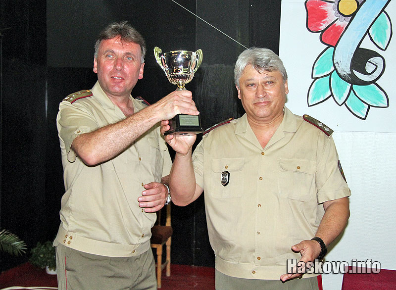 Самодейните състави на военните Самодейните състави на военните