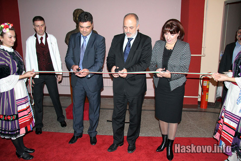 Тотю Младенов в Димитровград