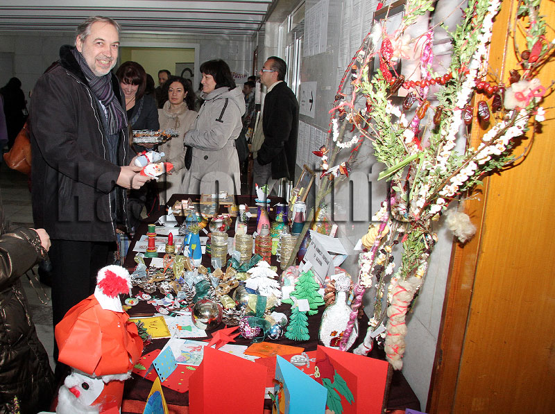 Коледен базар