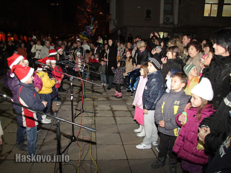 Коледна украса Коледна украса