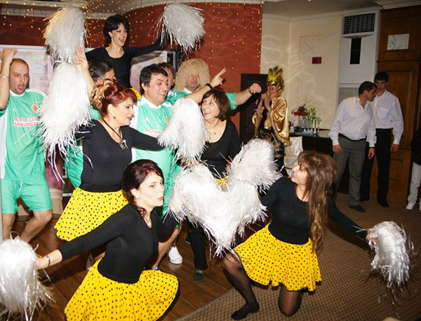 Коледният бал