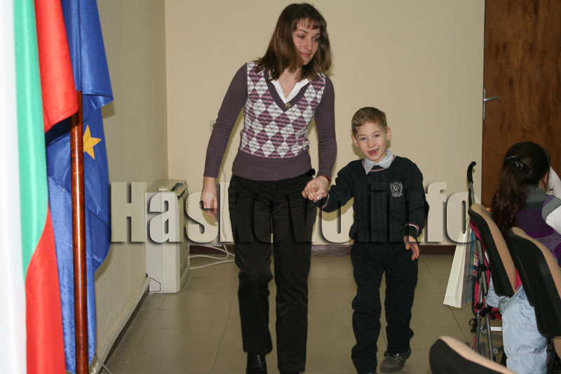 Връчването на средствата