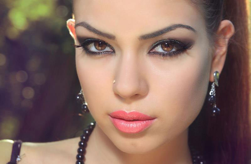 Грим, архив