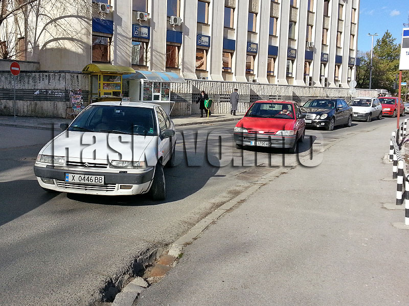 Аварирала кола в Хасково